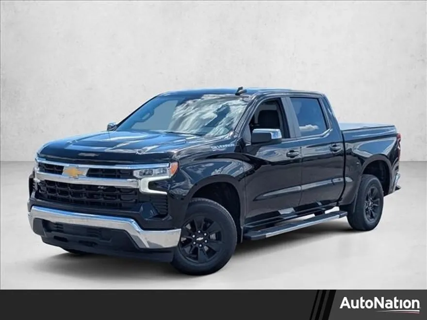 2024 Chevrolet Silverado 1500 LT photo 1