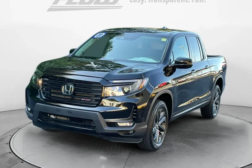 2023 Honda Ridgeline Sport photo 1