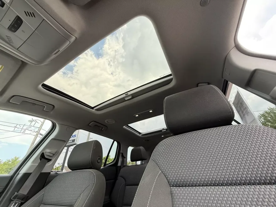 2023 Gmc Acadia SLE photo 1
