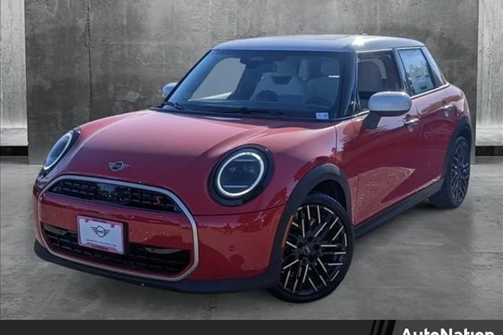 2025 Mini Cooper 4 Door Hardtop Signature photo 1