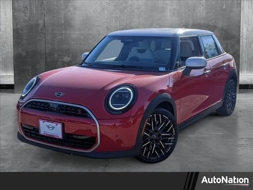 2025 Mini Cooper 4 Door Hardtop Signature photo 1