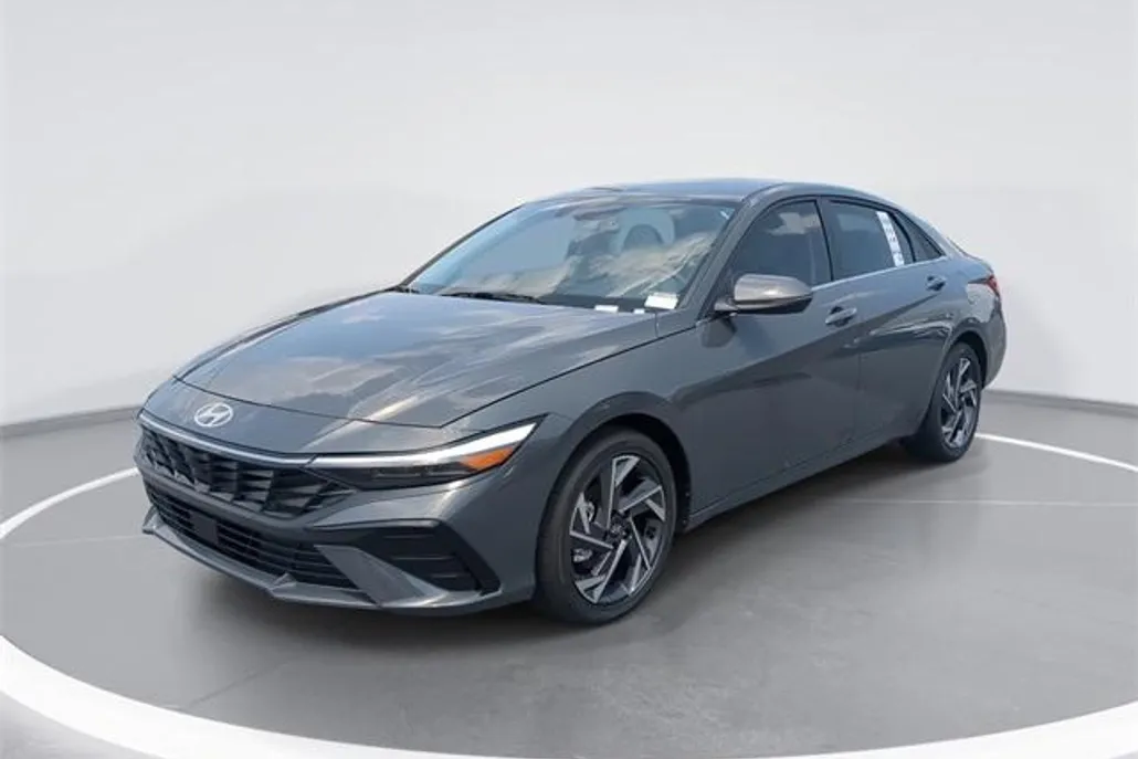 2025 Hyundai Elantra Hybrid Limited photo 1
