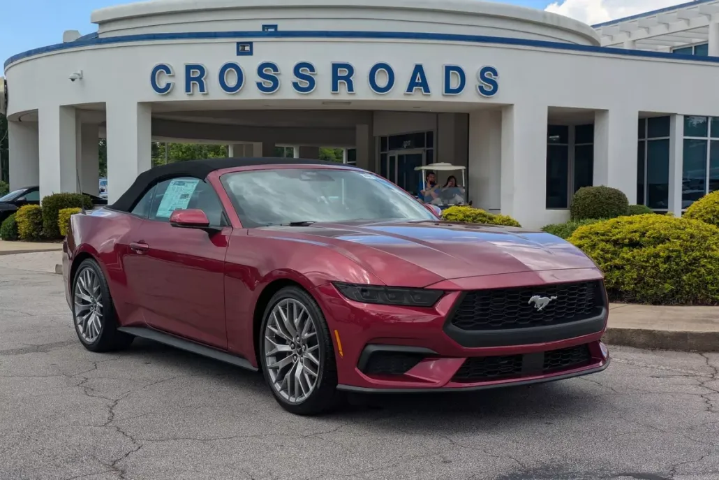 2025 Ford Mustang EcoBoost Premium photo 1