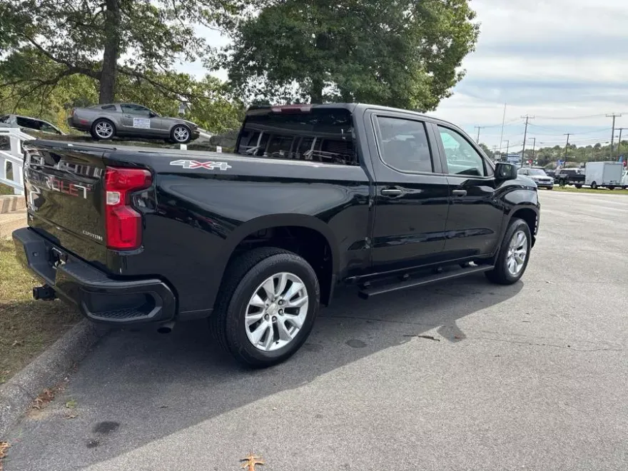 2021 Chevrolet Silverado 1500 Custom photo 1