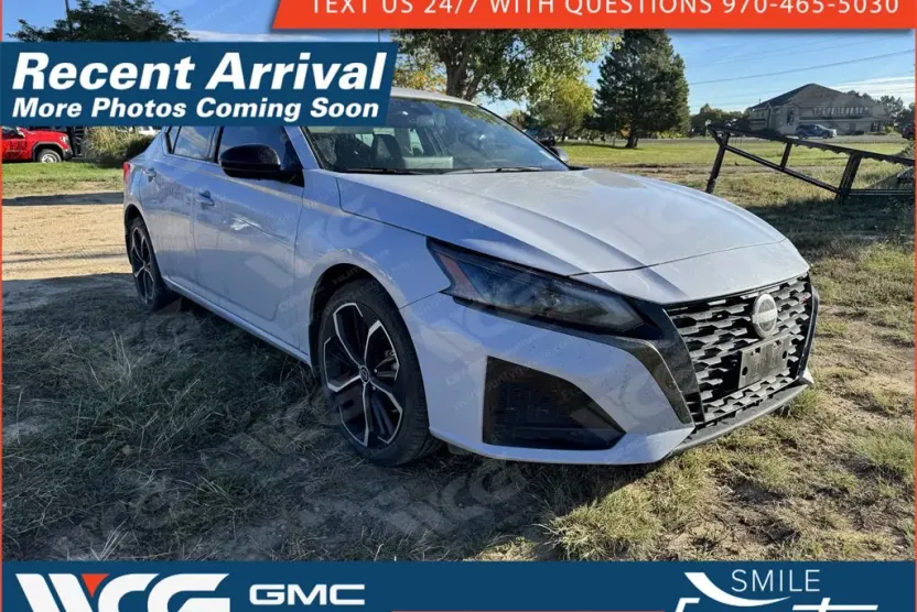 2024 Nissan Altima 2.5 SR photo 1