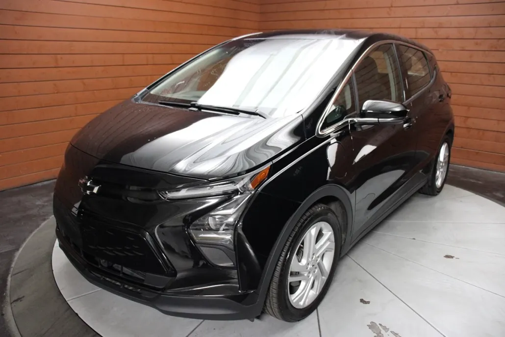 2023 Chevrolet Bolt EV 1LT photo 1