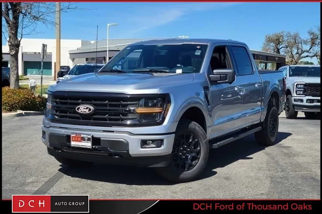2025 Ford F-150 XLT photo 1