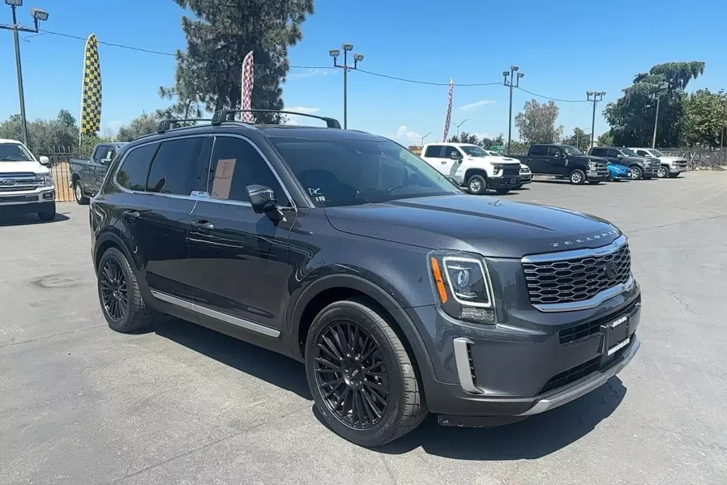 2020 Kia Telluride EX photo 1
