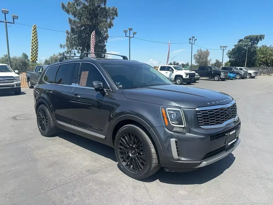 2020 Kia Telluride EX photo 1