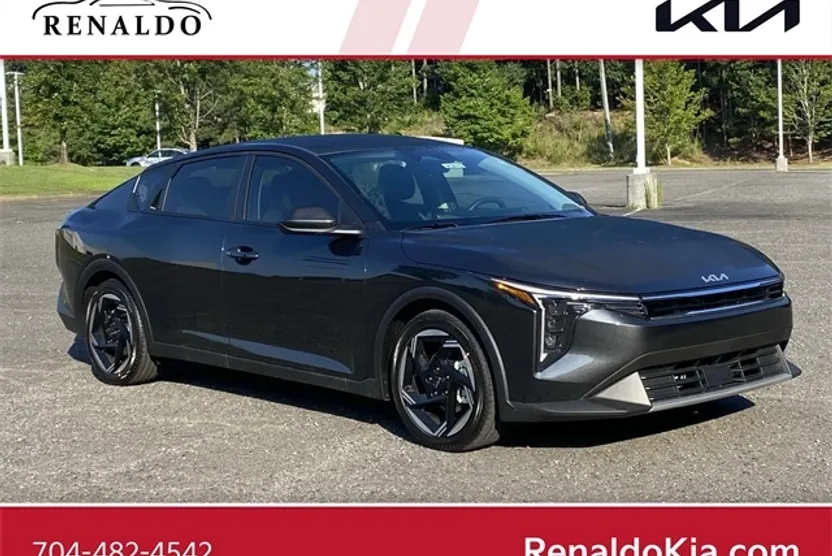2025 Kia K4 EX photo 1