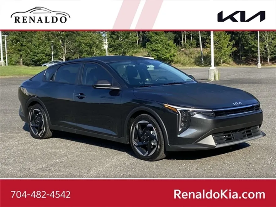 2025 Kia K4 EX photo 1