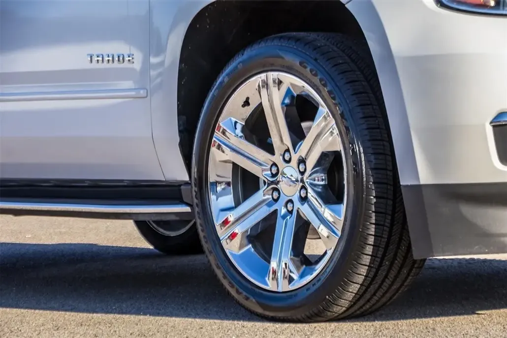 2018 Chevrolet Tahoe Premier photo 1