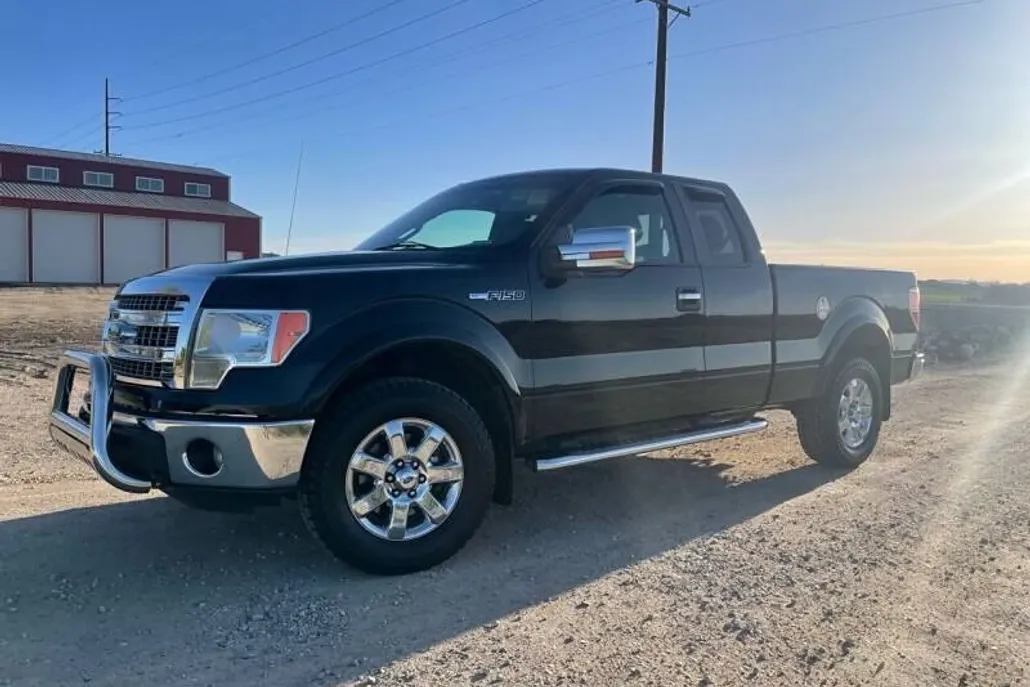 2013 Ford F-150 XLT photo 1