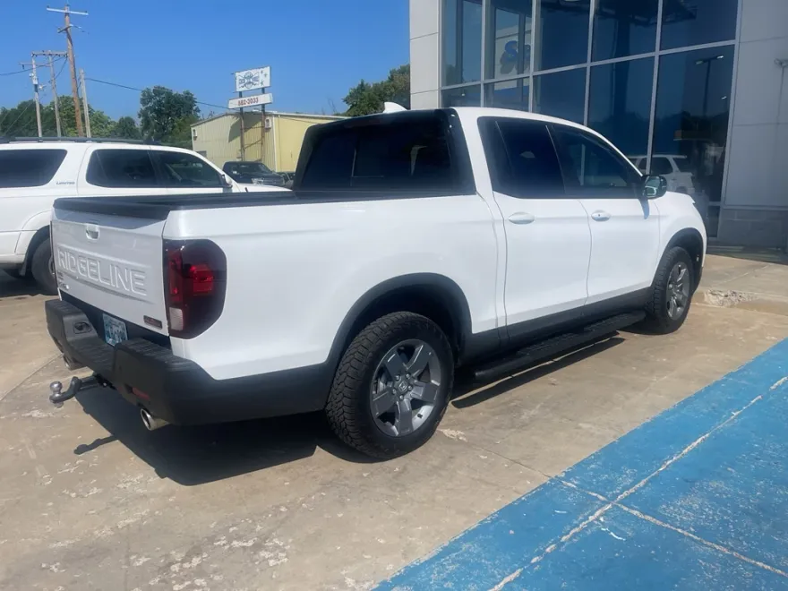 2025 Honda Ridgeline TrailSport photo 1