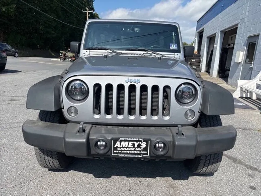 2014 Jeep Wrangler Unlimited Sport photo 1