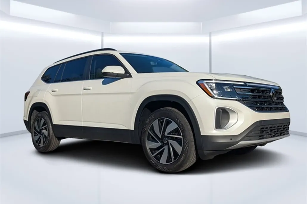 2026 Volkswagen Atlas SE Technology photo 1