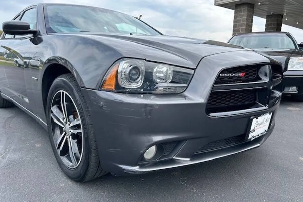 2014 Dodge Charger R/T Plus photo 1