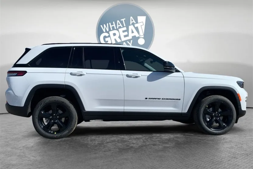 2025 Jeep Grand Cherokee Limited photo 1