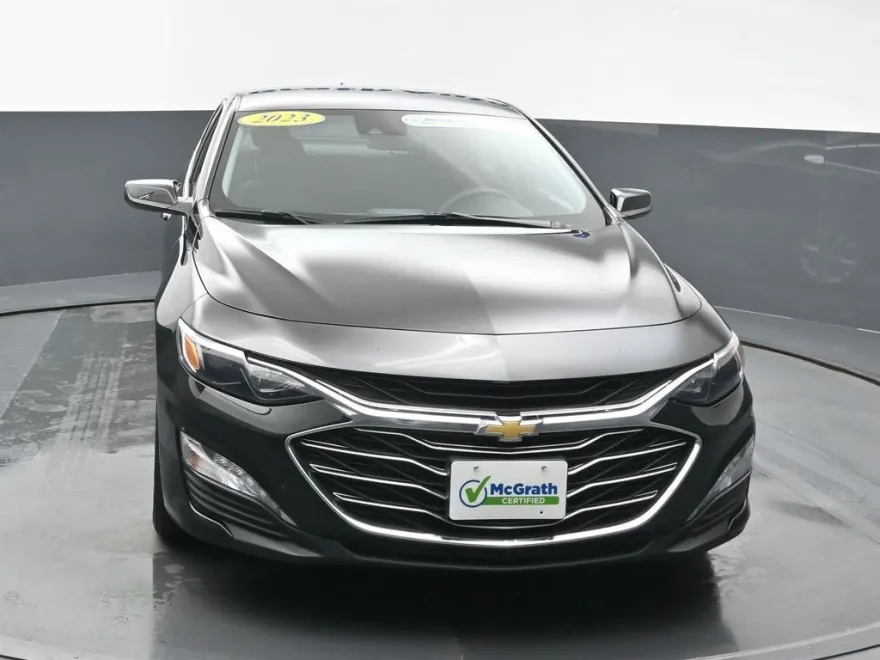 2023 Chevrolet Malibu 1LT photo 1
