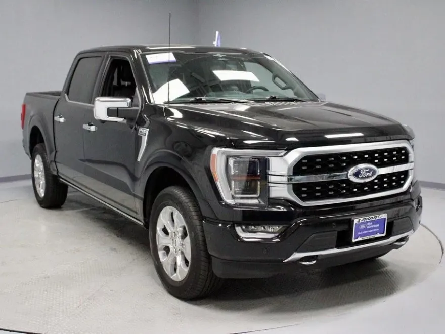 2023 Ford F-150 Platinum photo 1