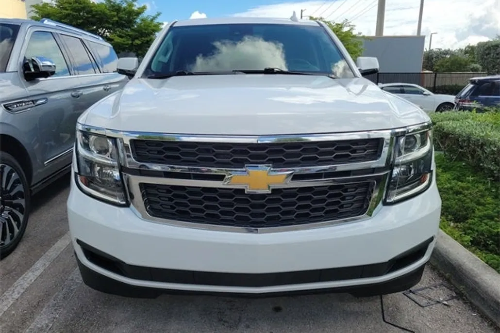 2020 Chevrolet Tahoe LT photo 1