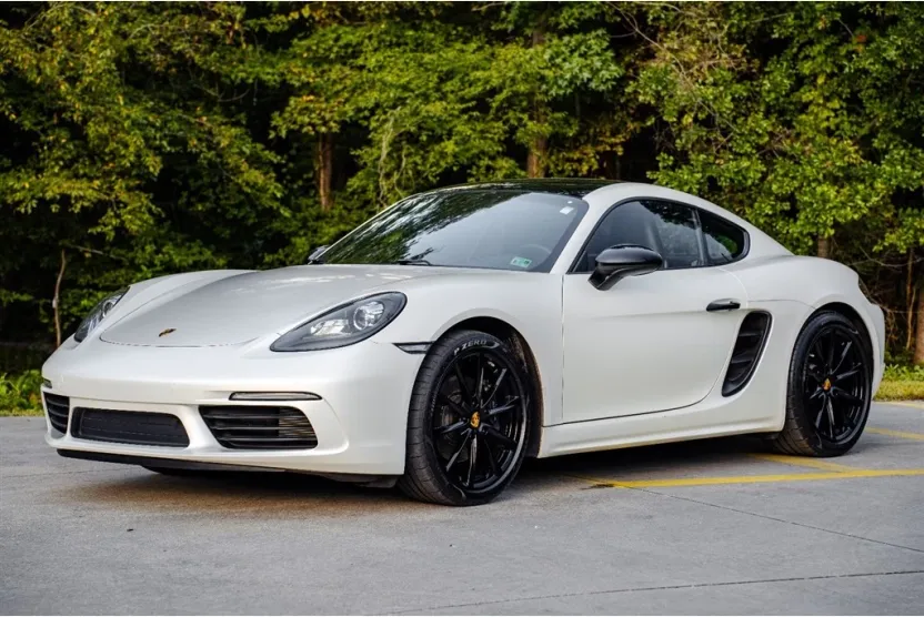 2018 Porsche Cayman Base photo 1
