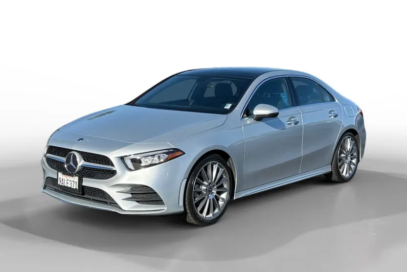 2022 Mercedes Benz A 220 photo 1