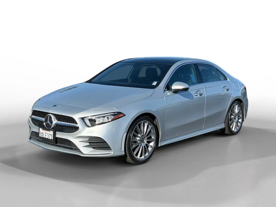 2022 Mercedes Benz A 220 photo 1