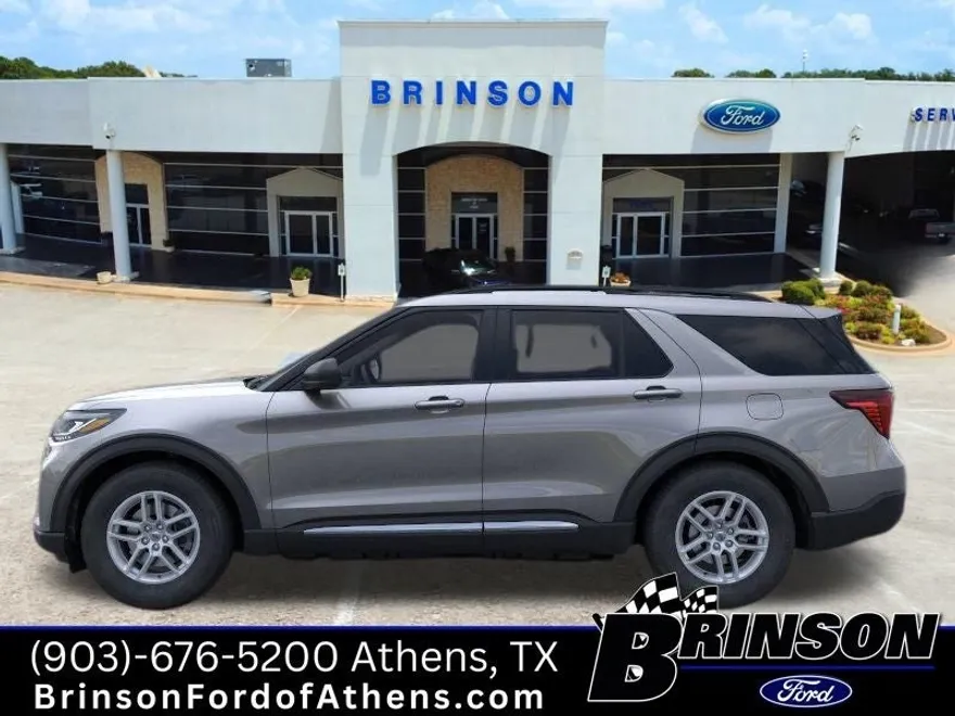 2025 Ford Explorer photo 1