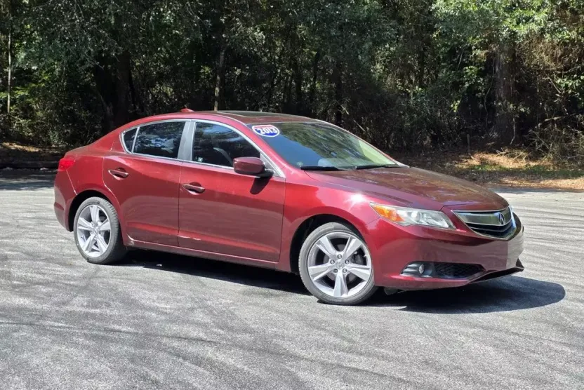 2013 Acura ILX 2.0L Technology photo 1