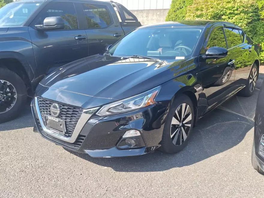 2022 Nissan Altima 2.5 SL photo 1