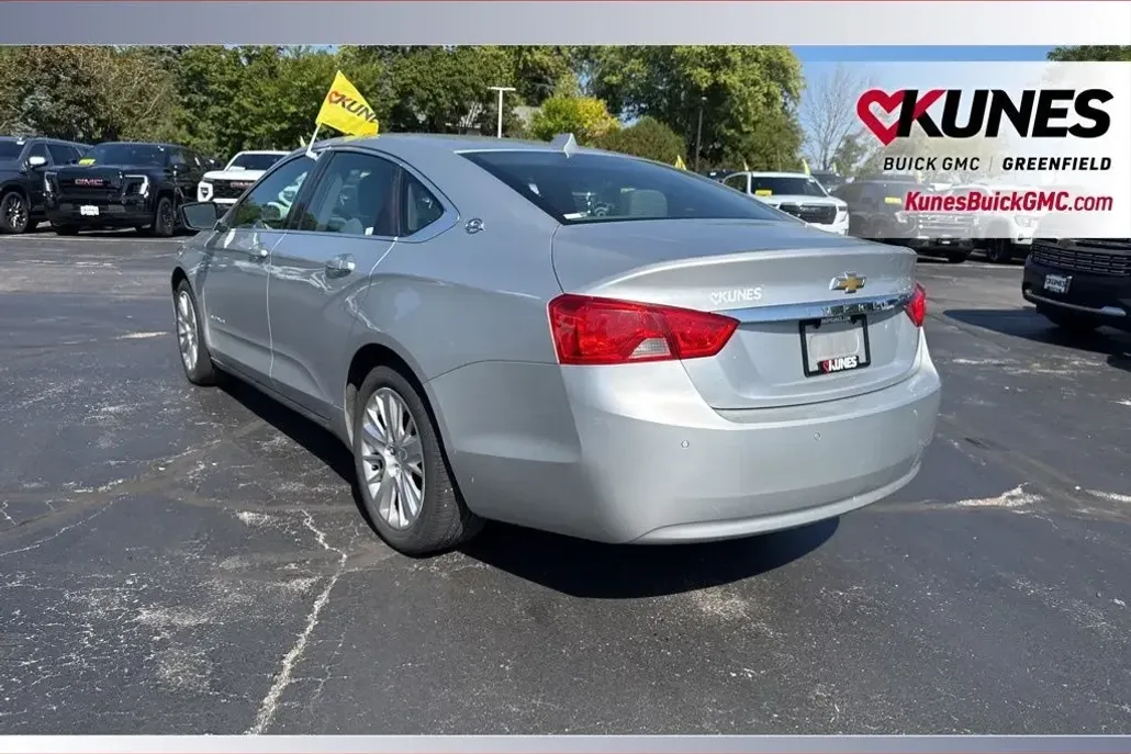 2014 Chevrolet Impala LS photo 1