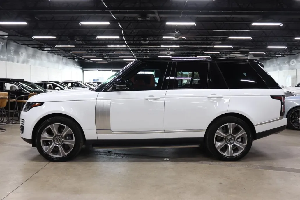 2021 Land Rover Range Rover P525 HSE HSE Westminster Edition photo 1