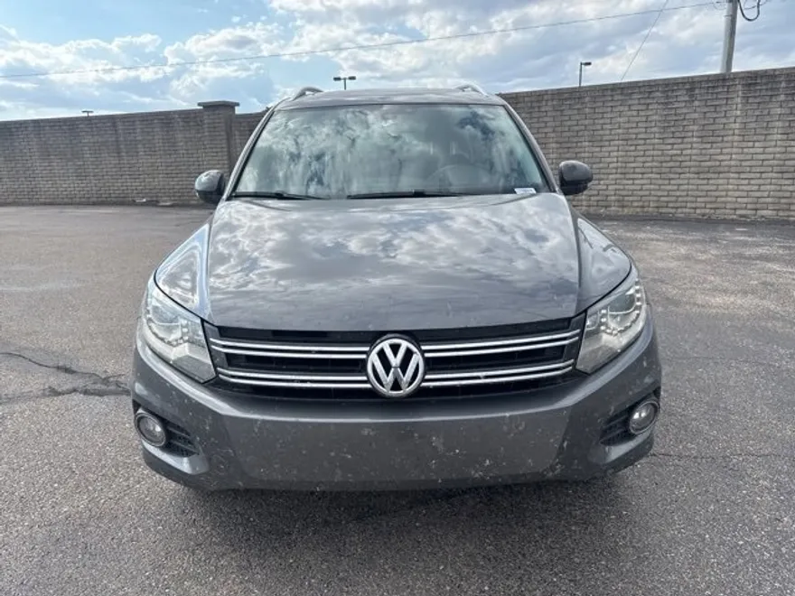 2017 Volkswagen Tiguan Sport photo 1