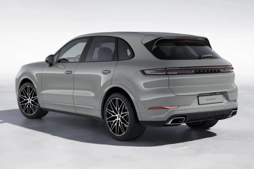 2024 Porsche Cayenne photo 1