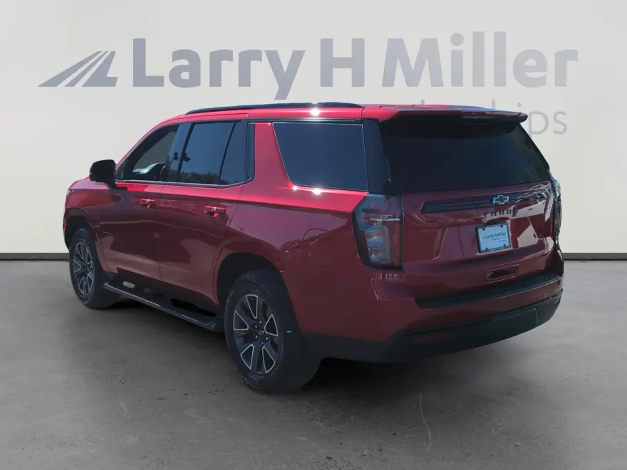 2023 Chevrolet Tahoe Z71 photo 1