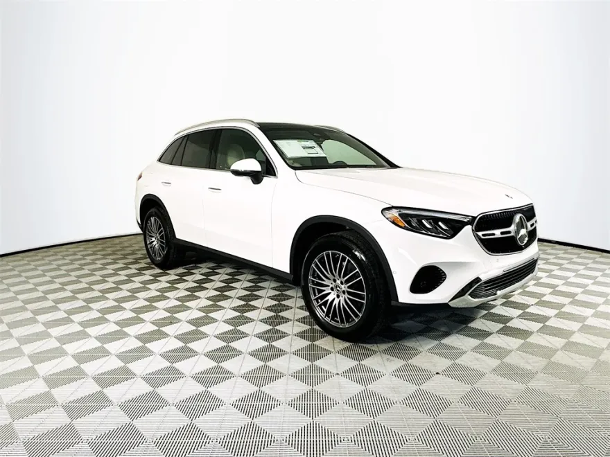 2026 Mercedes Benz GLC 300 photo 1