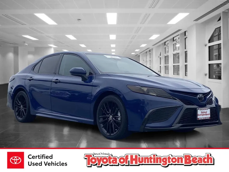 2023 Toyota Camry XSE photo 1