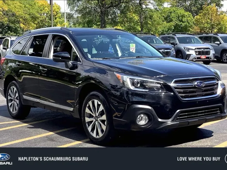 2018 Subaru Outback 3.6R Touring photo 1