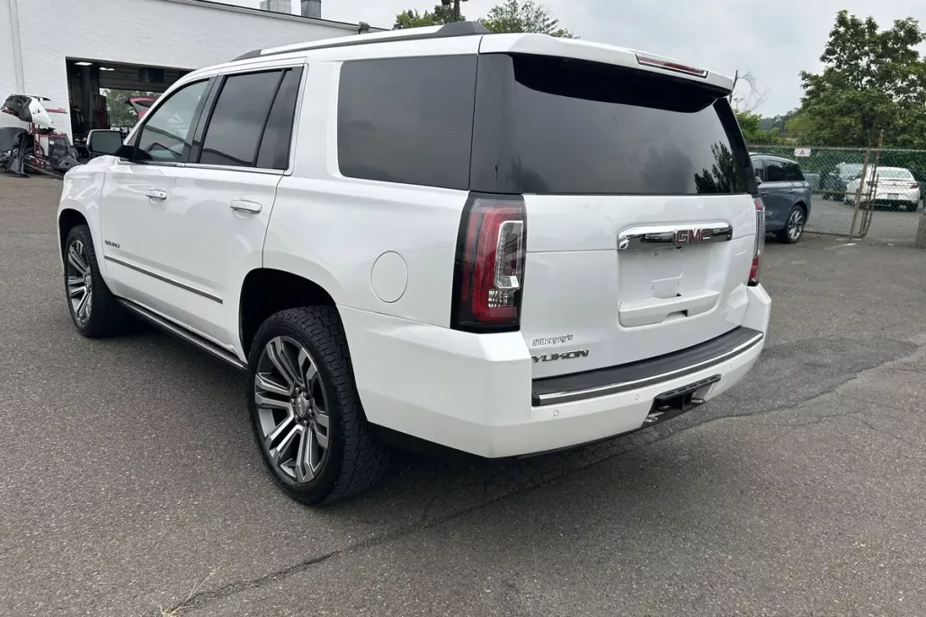 2020 Gmc Yukon Denali photo 1