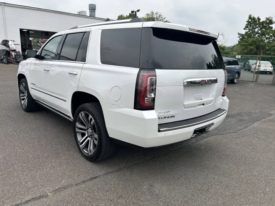 2020 Gmc Yukon Denali photo 1
