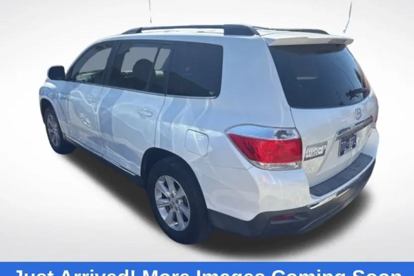 2013 Toyota Highlander Base Hybrid photo 1