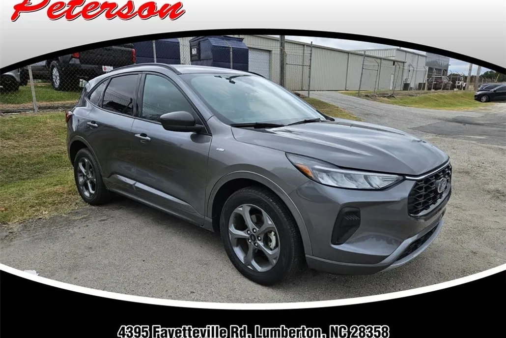 2023 Ford Escape ST-Line photo 1