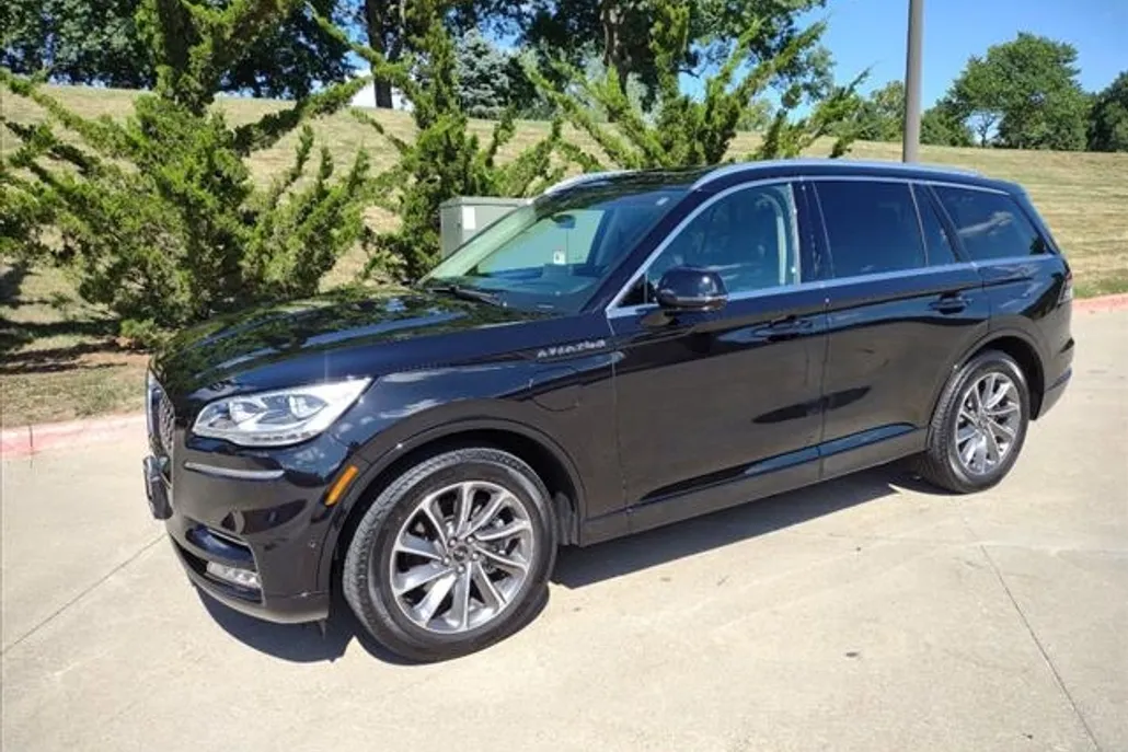 2020 Lincoln Aviator Grand Touring photo 1
