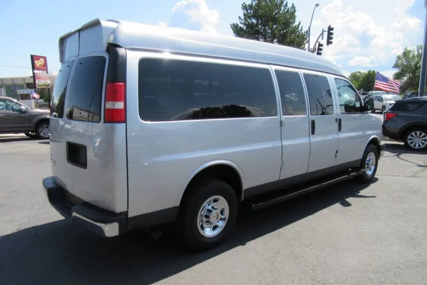 2012 Chevrolet Express 3500 Passenger Van photo 1
