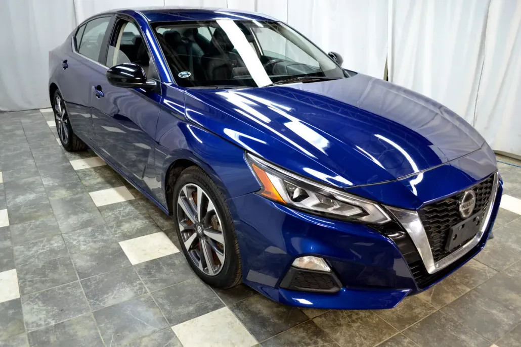 2020 Nissan Altima 2.5 SR photo 1