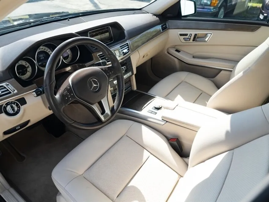 2014 Mercedes Benz E 350 photo 1