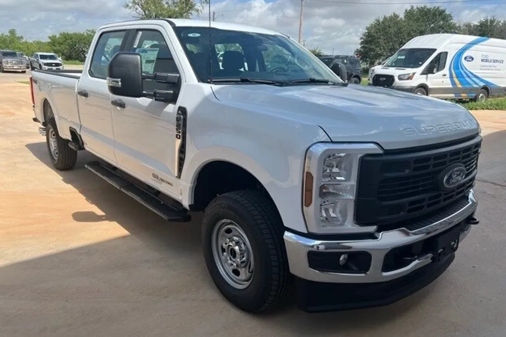 2025 Ford F-250 XL photo 1
