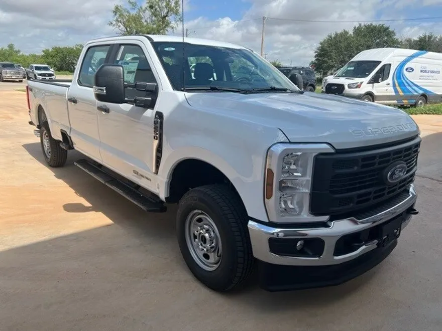 2025 Ford F-250 XL photo 1