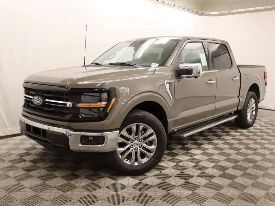2025 Ford F-150 XLT photo 1
